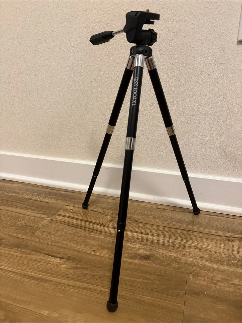 Compact Black Mini Tripod for Cameras